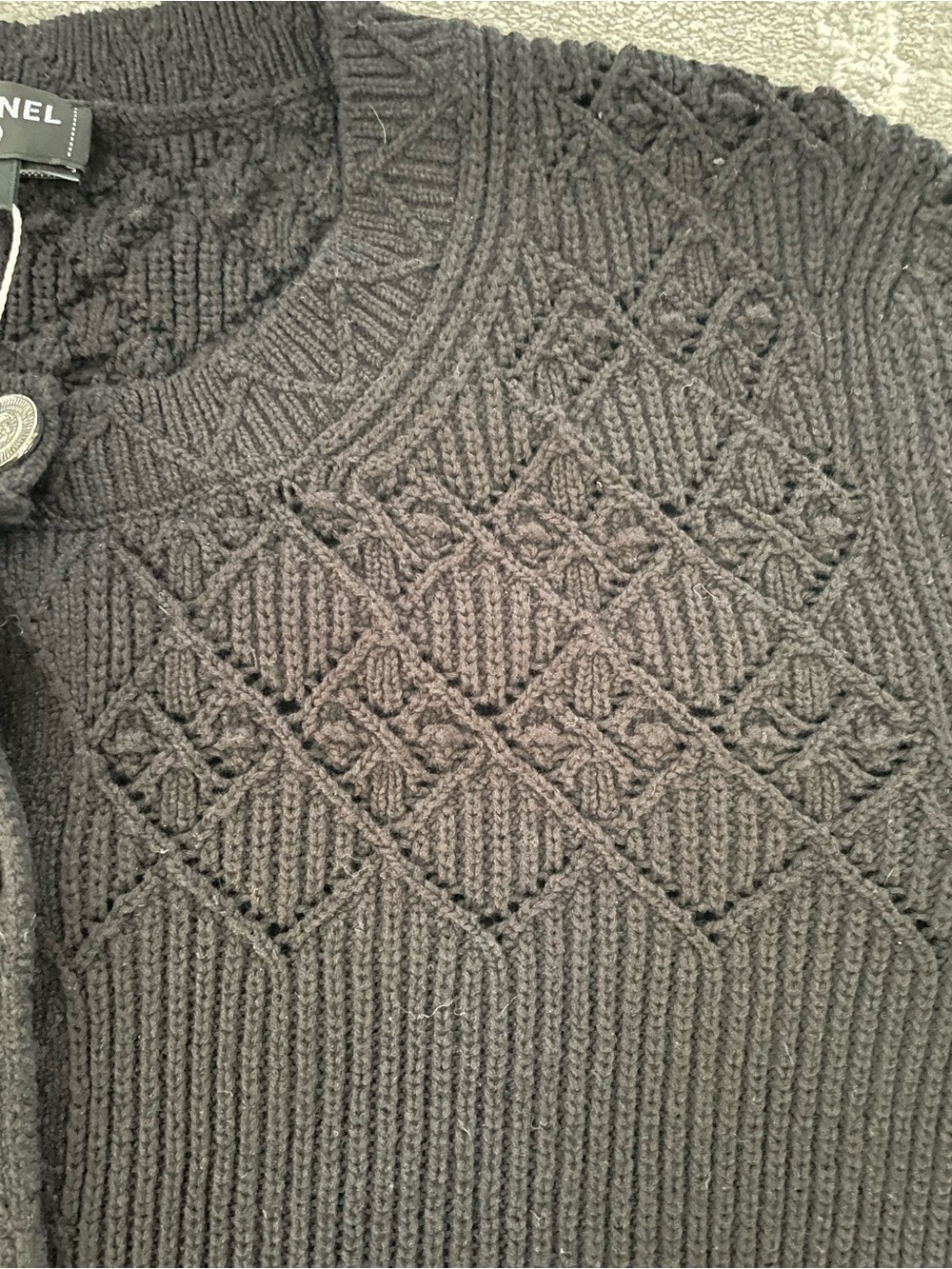 Sweater Subcategory Identification - Picture 4 of 5